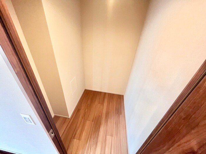物件内観写真12　(収納)