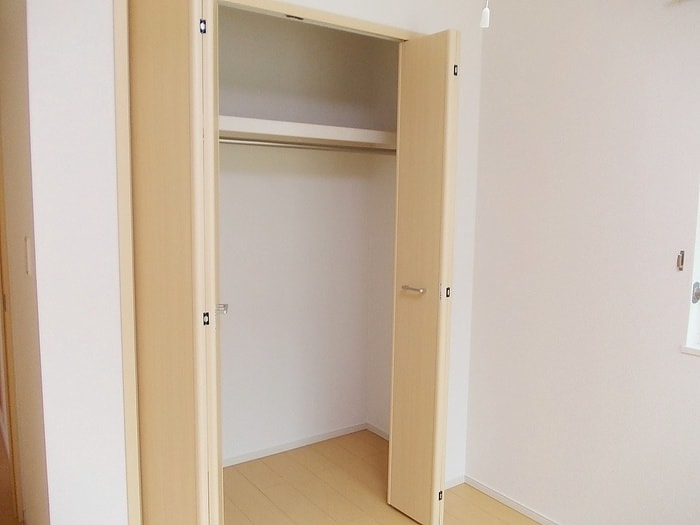 物件内観写真15　(収納)