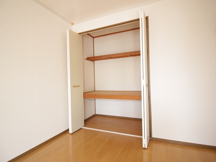 物件内観写真7　(収納)