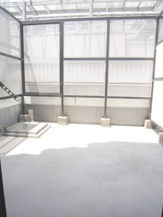 物件内観写真9　(ベランダ・バルコニー)