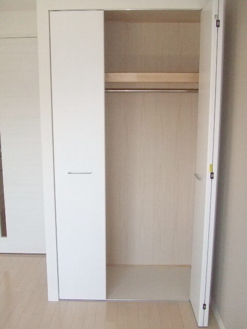 物件内観写真6　(収納)