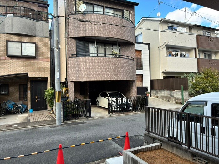 物件内観写真18　(室内からの展望)