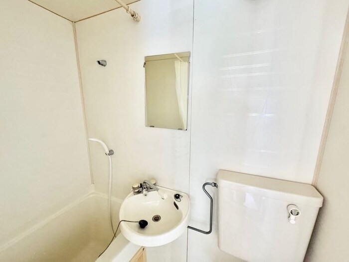 物件内観写真6　(洗面)