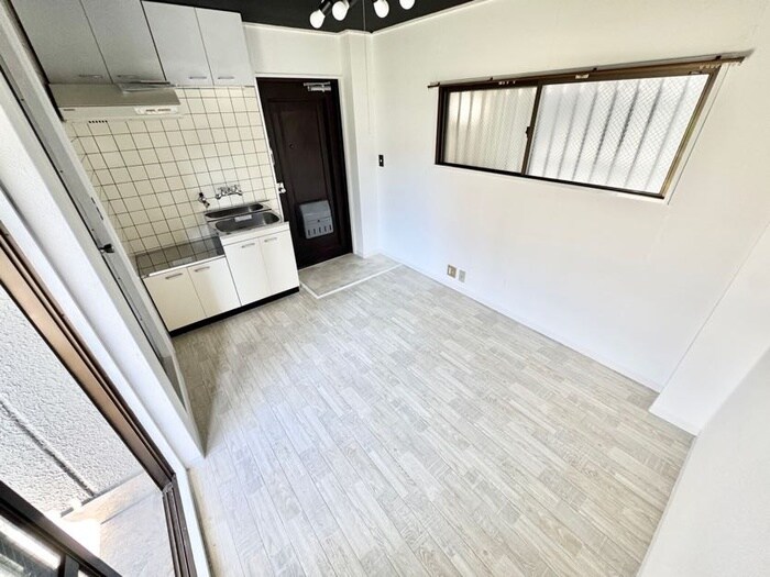 物件内観写真8　(居室)