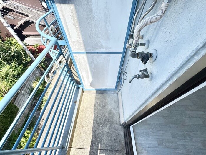 物件内観写真11　(洗濯機置場)