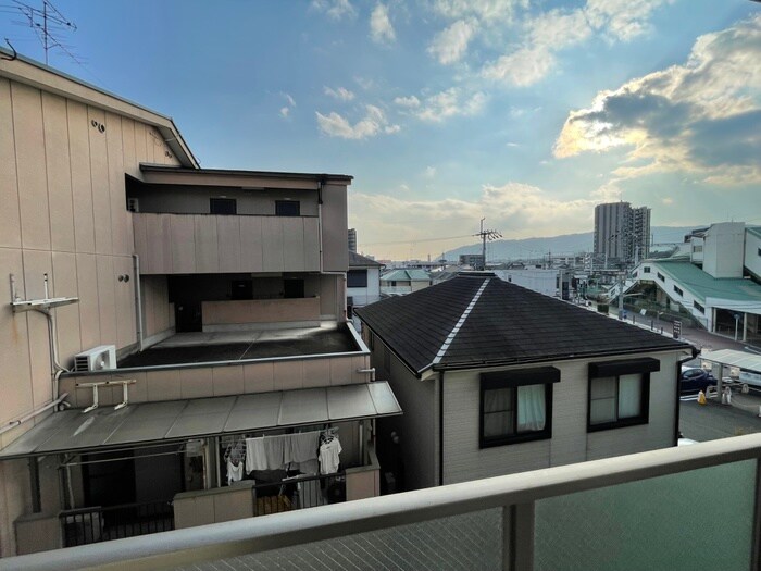 物件内観写真18　(室内からの展望)