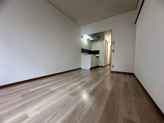 物件内観写真12　(居室)