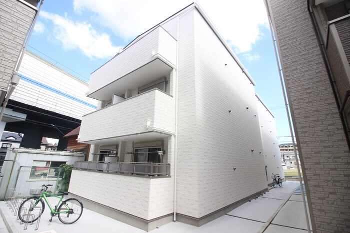 物件外観写真2　(外観写真)