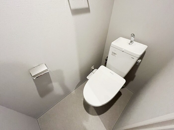 物件内観写真8　(トイレ)