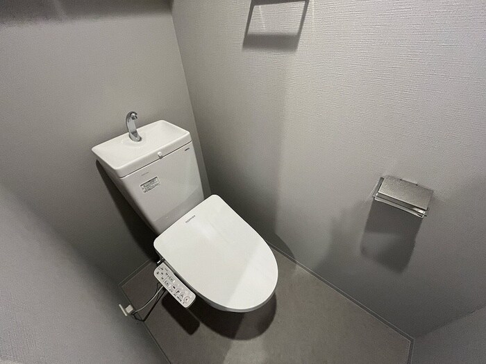 物件内観写真11　(トイレ)