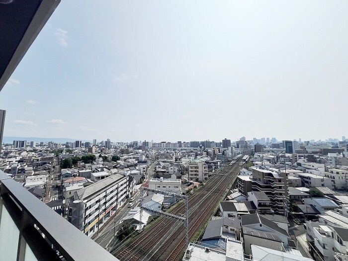 物件内観写真20　(室内からの展望)