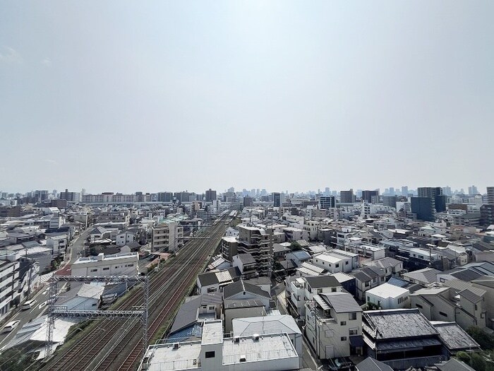 物件内観写真20　(室内からの展望)