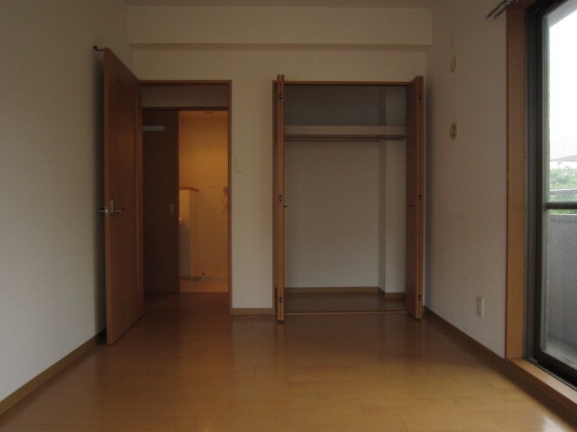 物件内観写真5　(居室)