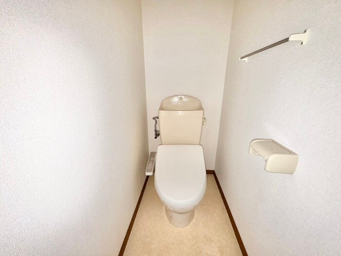 物件内観写真10　(トイレ)