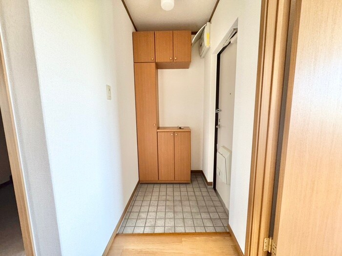 物件内観写真21　(玄関)