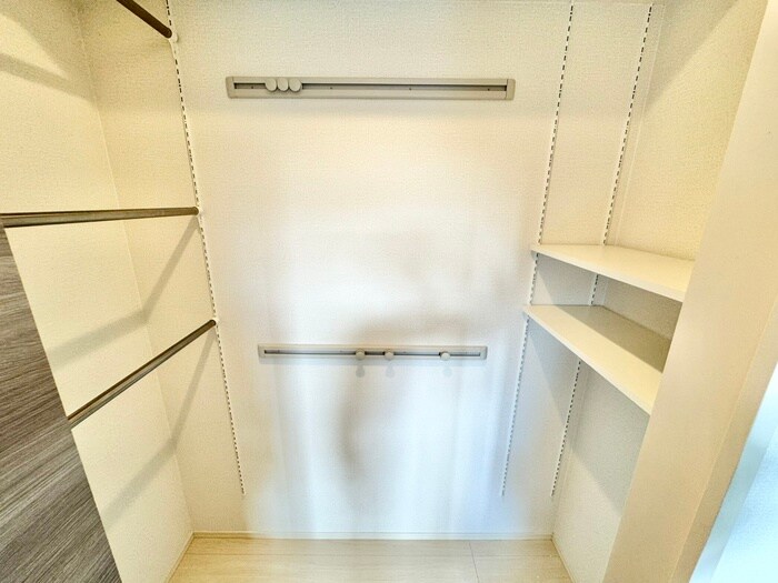 物件内観写真13　(収納)