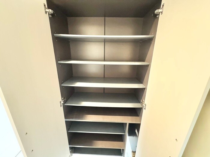 物件内観写真14　(靴箱)