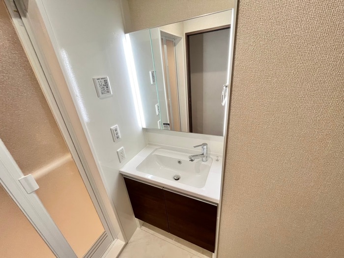 物件内観写真11　(洗面)