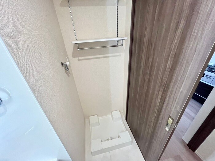 物件内観写真18　(洗濯機置場)