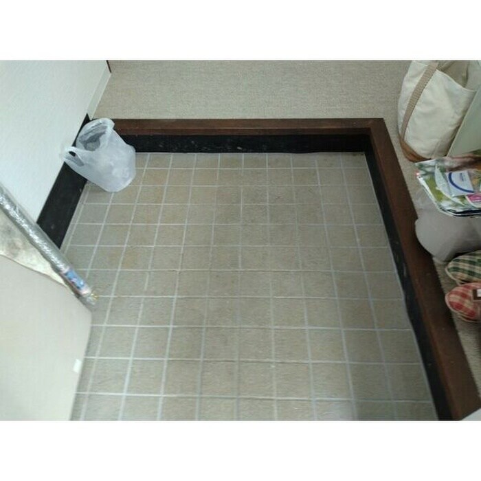 物件内観写真10　(玄関)