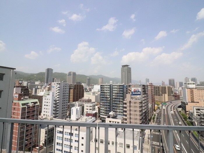 物件内観写真18　(室内からの展望)