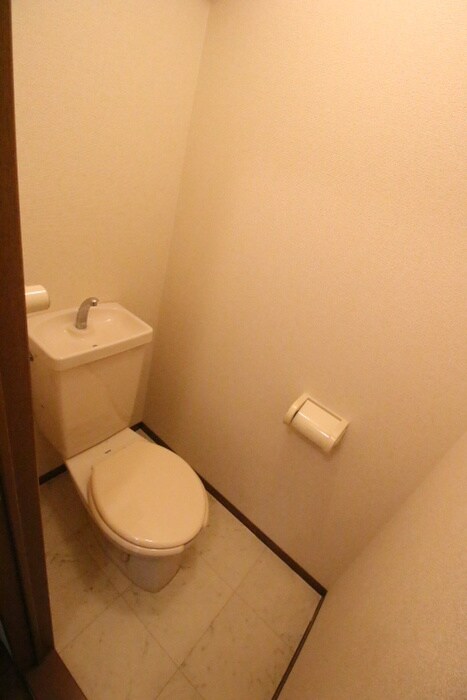 物件内観写真11　(トイレ)