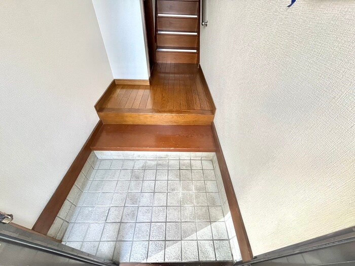 物件内観写真22　(玄関)