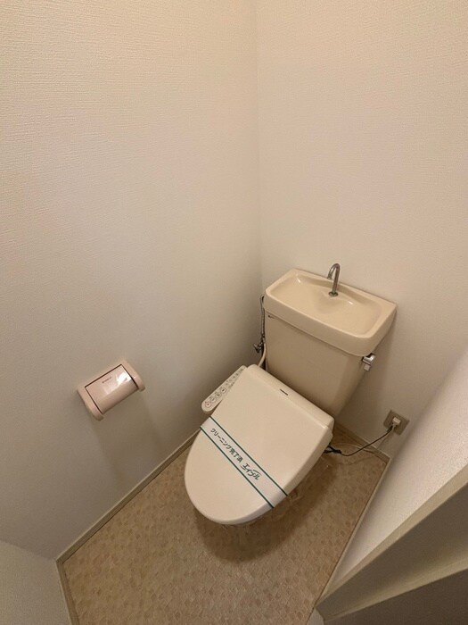 物件内観写真13　(トイレ)