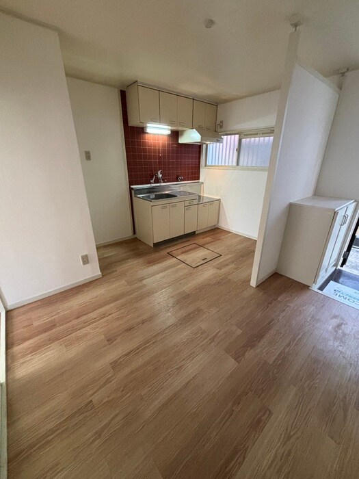 物件内観写真19　(廊下)