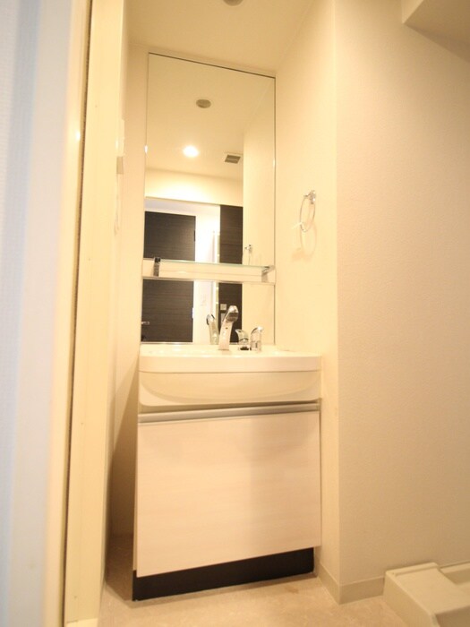 物件内観写真8　(洗面)