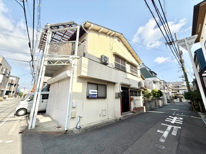 貸家の物件外観写真