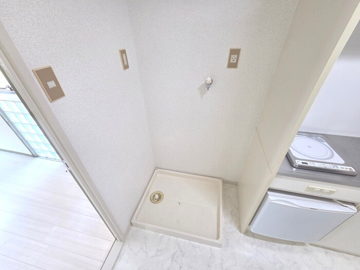 物件内観写真12　(洗濯機置場)