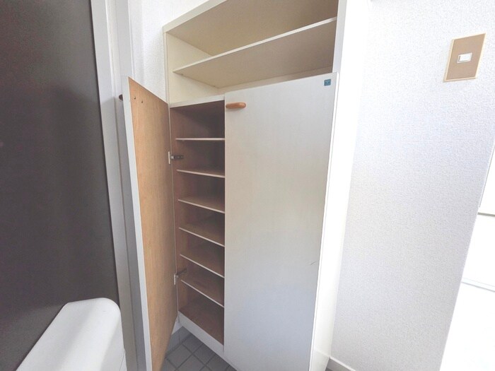 物件内観写真17　(靴箱)