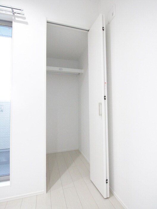 物件内観写真13　(収納)