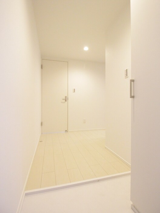 物件内観写真17　(玄関)
