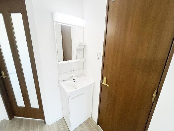 物件内観写真9　(洗面)