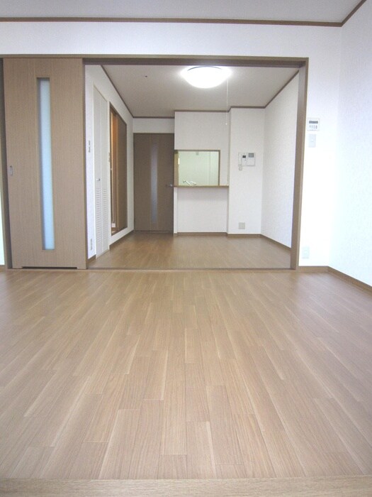 物件内観写真10　(居室)