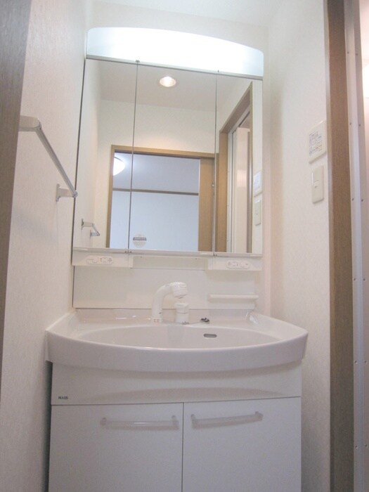 物件内観写真13　(洗面)