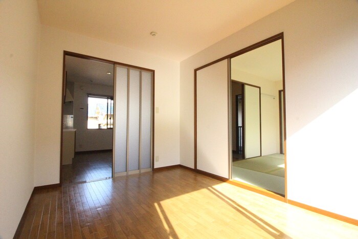 物件内観写真9　(居室)