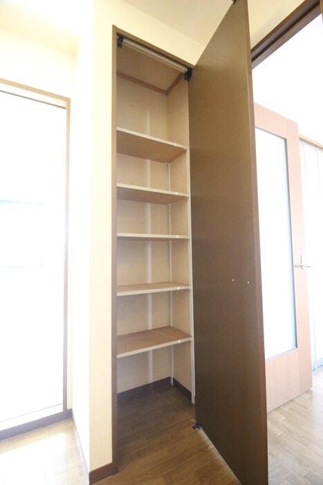 物件内観写真17　(収納)