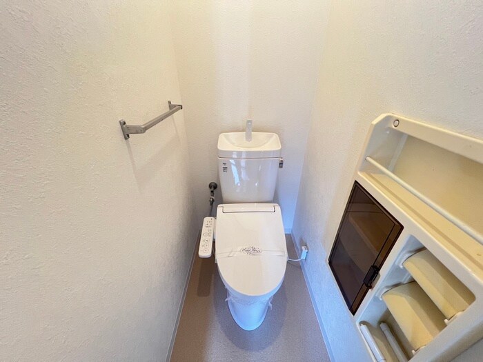 物件内観写真10　(トイレ)