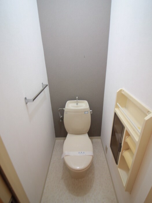 物件内観写真14　(トイレ)