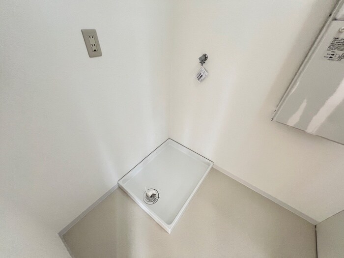 物件内観写真17　(洗濯機置場)