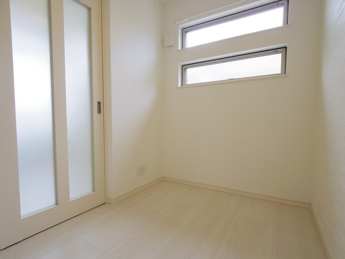 物件内観写真17　(居室)