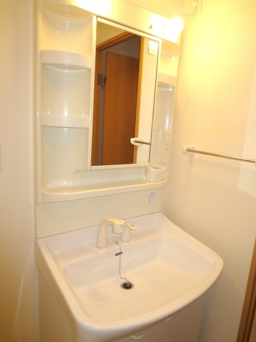 物件内観写真9　(洗面)