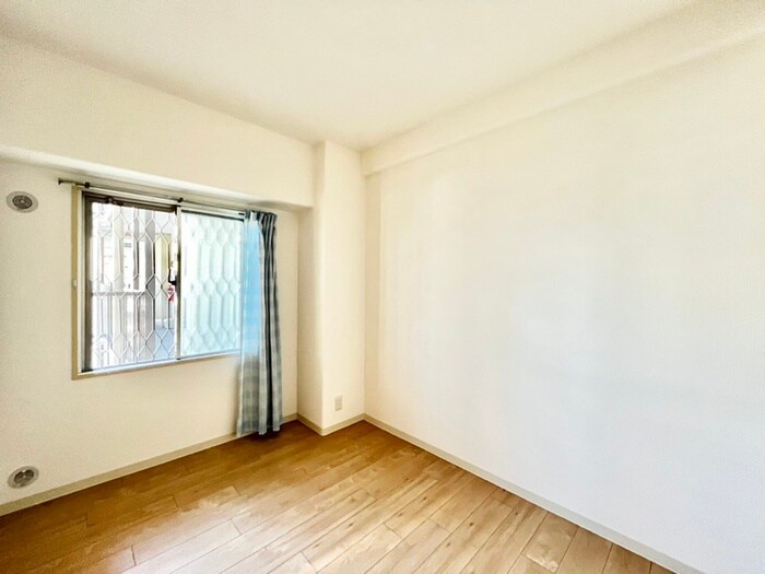 物件内観写真10　(居室)