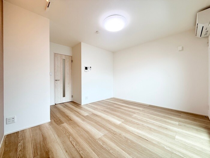 物件内観写真14　(居室)