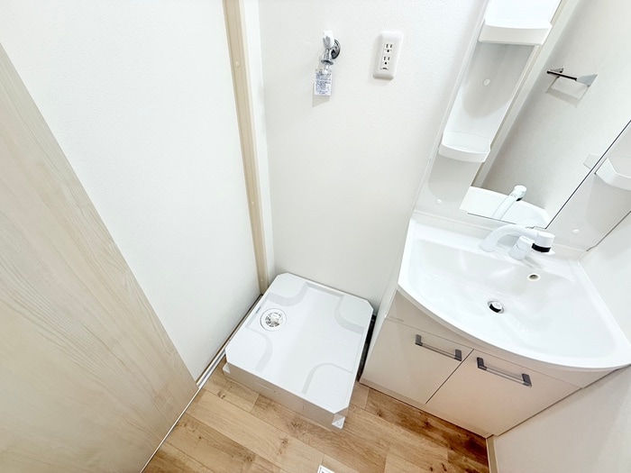 物件内観写真22　(洗濯機置場)