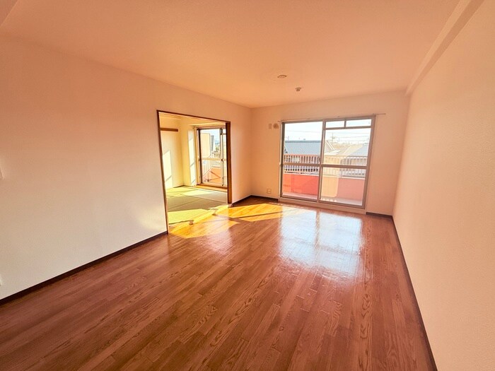 物件内観写真9　(居室)