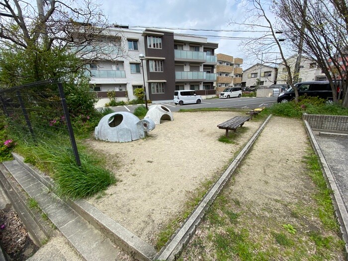 物件外観写真5　(周辺環境)